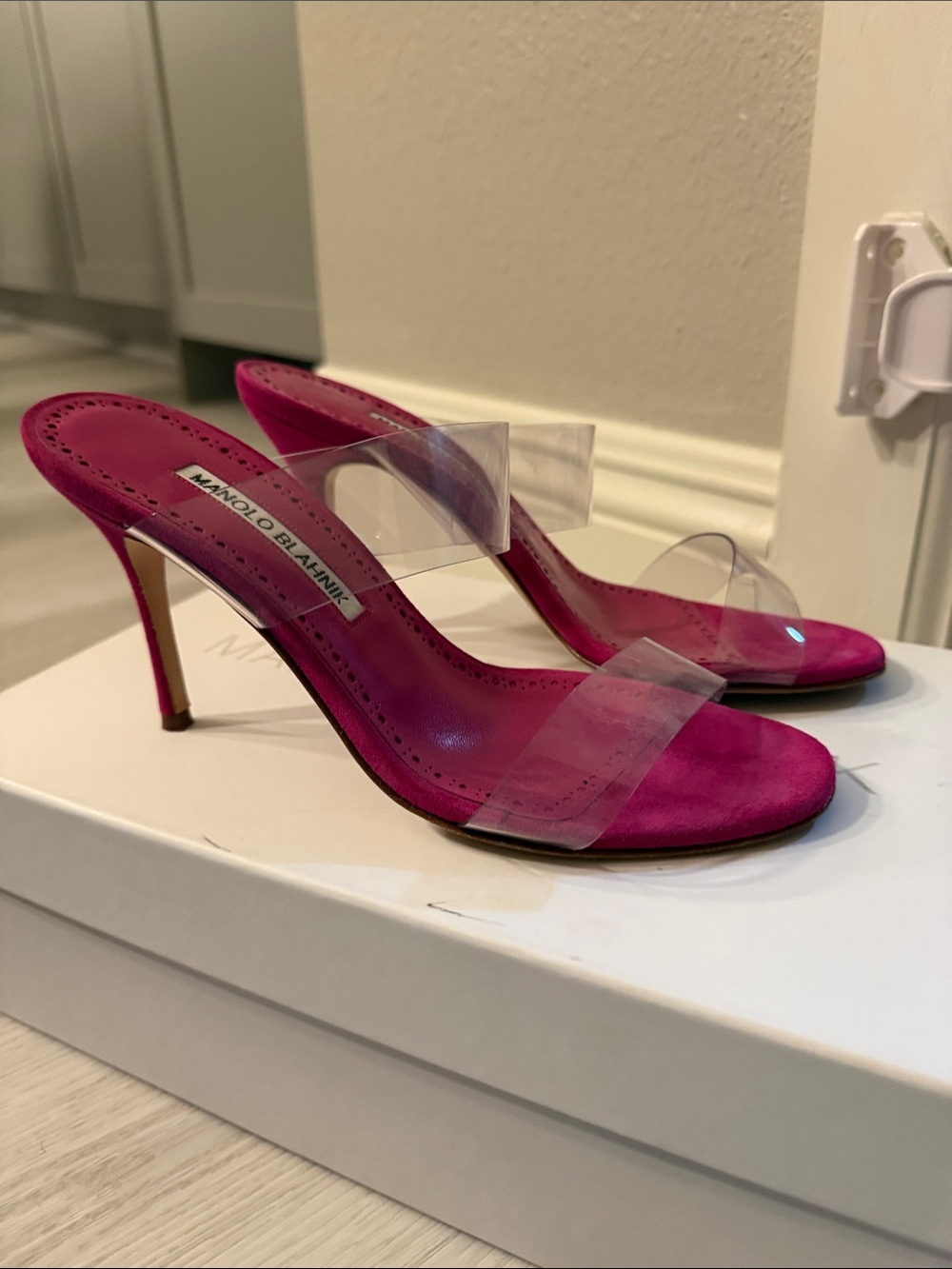 Manolo Blahnik Fuchsia Suede Clear Strap Mule Heels “Scolto” Size 6